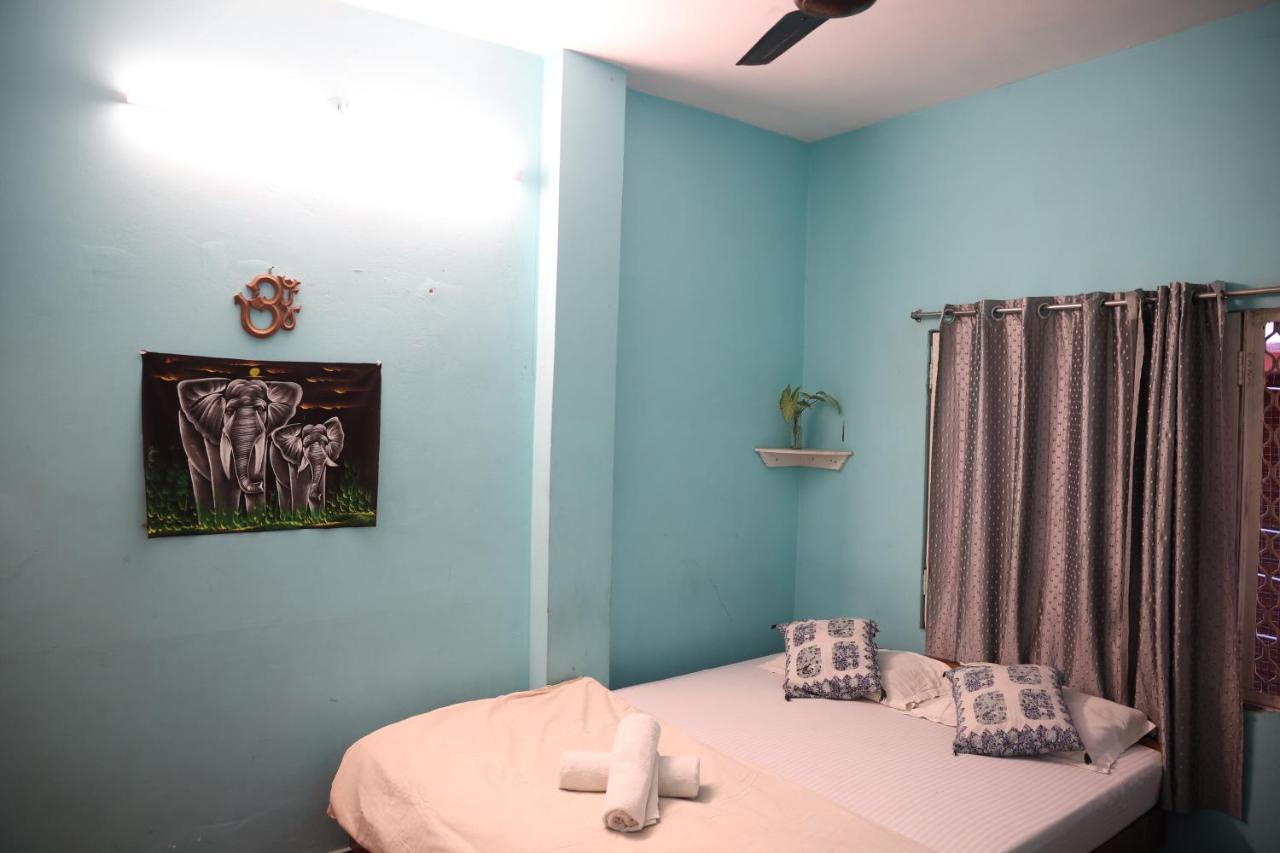 Good Vibes Hostel Varanasi Exterior foto