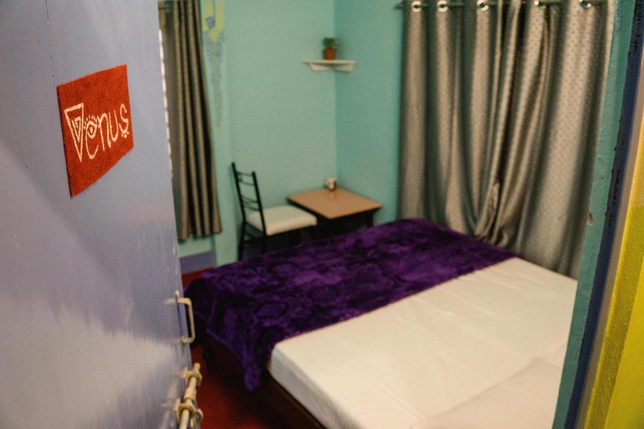 Good Vibes Hostel Varanasi Exterior foto